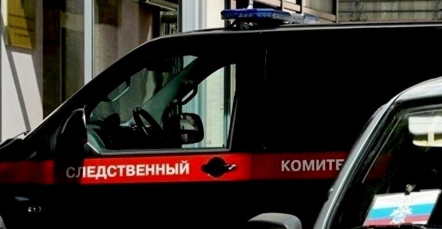 В Татарстане мужчина порезал женщину и попытался скрыться: кадры 18+